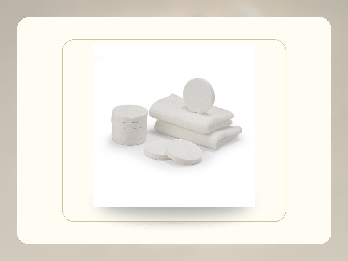 Compressed Coin Towels (Pack of 50) + Laundry Sheets thumbnail